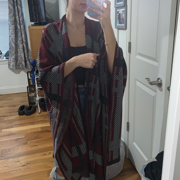 Multicolor Shrug • Tobi - Picture 3 of 6